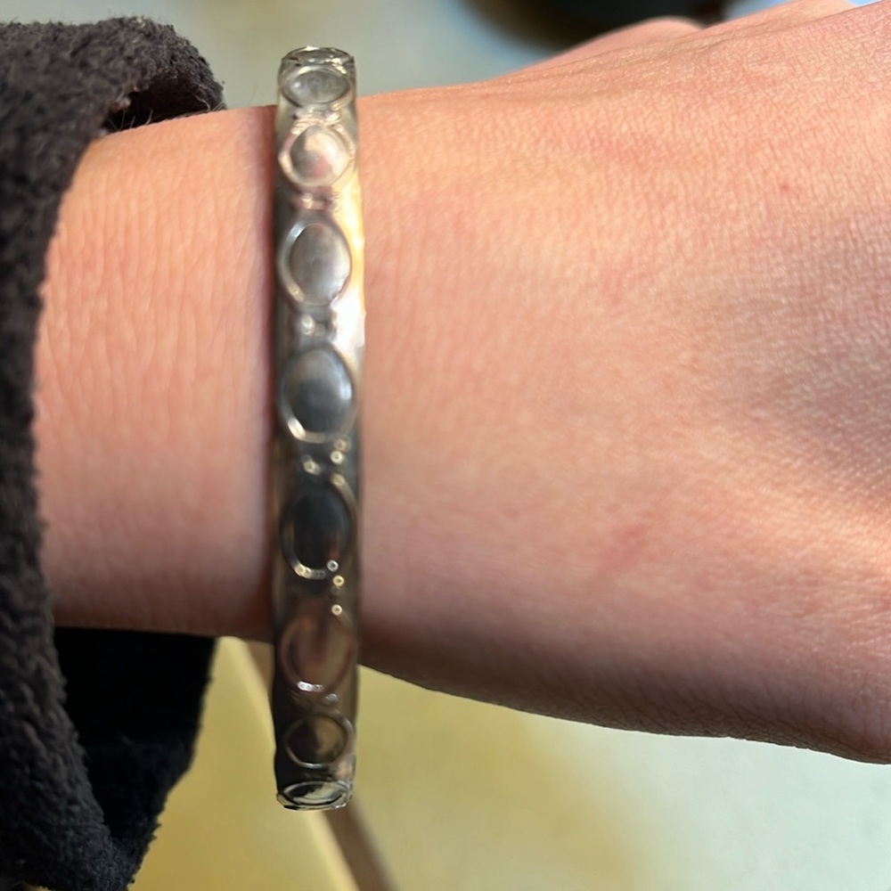 Metal bracelet